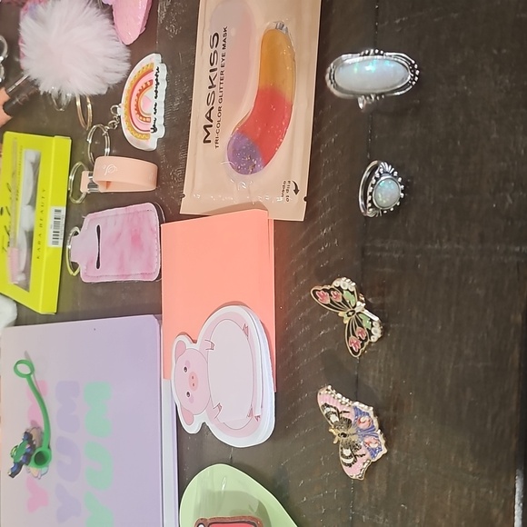 Accessory Set - Picture 7 of 12